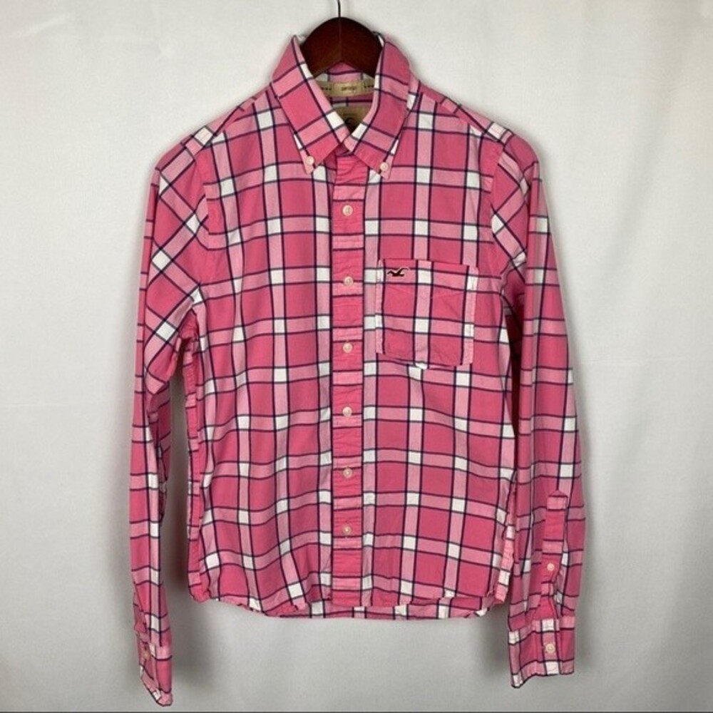 Hollister Pink Long Sleeve Plaid Button Up‎